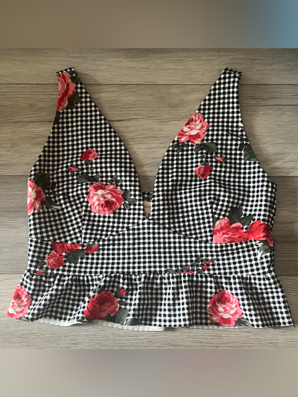 Medium Poison Ivy Rose and checkered Crop Top